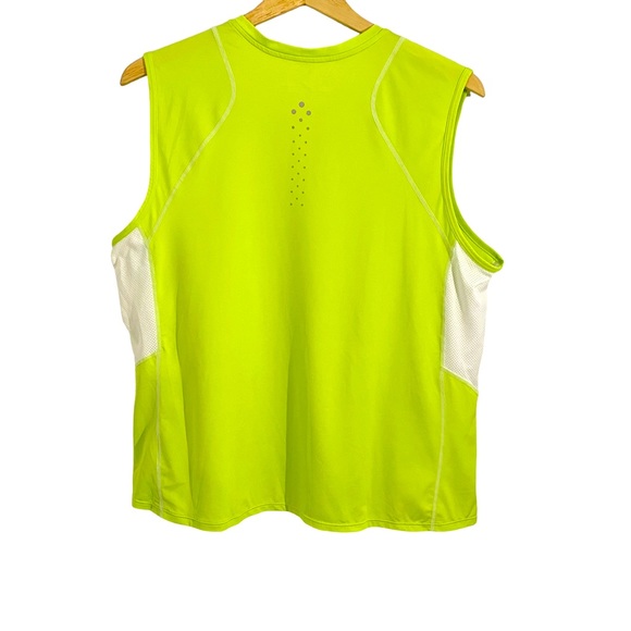 New Balance Green & White Women’s Lightning Dry Sleeveless Athletic Shirt, XL - Picture 2 of 11